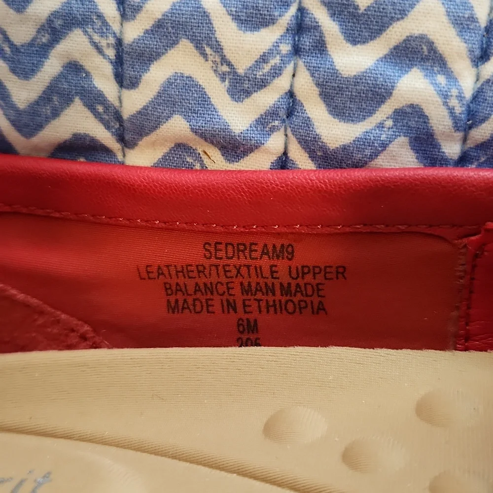 Easy Spirit Flats womens 6M - Picture 5 of 5